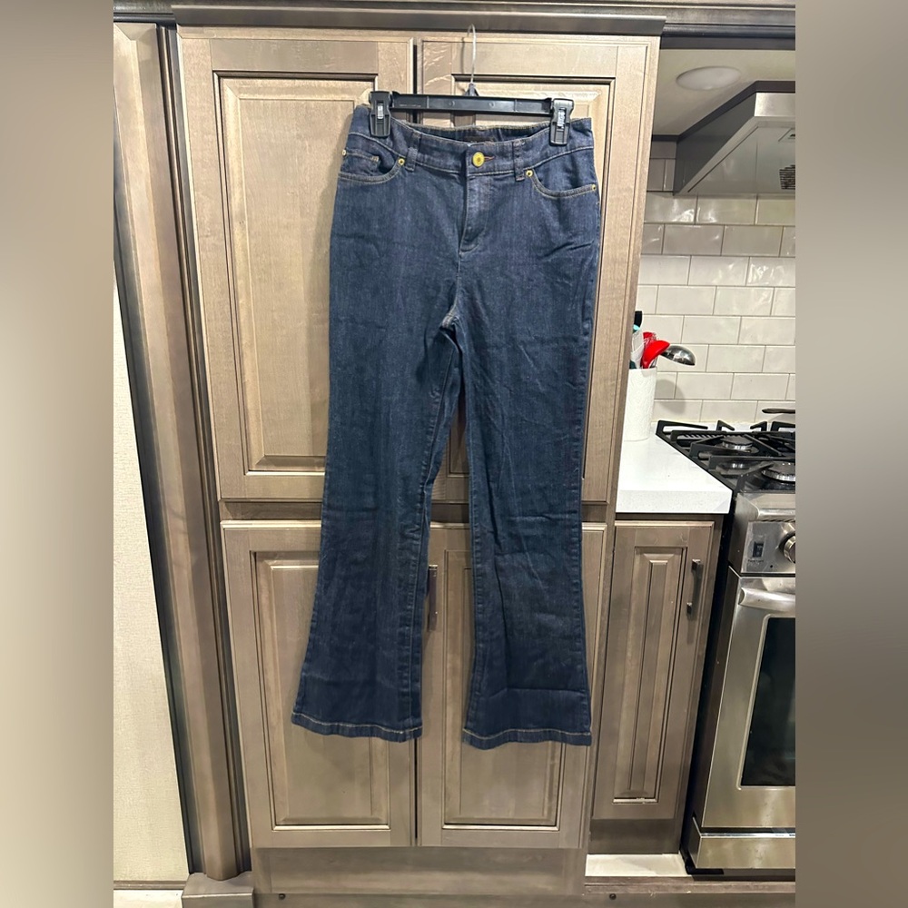 The Limited Women’s Jeans, Dark Blue, High Rise, Flare Jeans, size 6. VGUC!